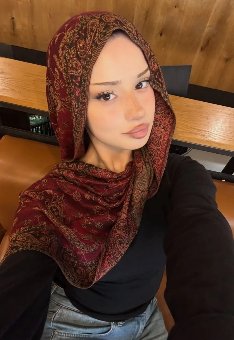 Sıla, 21 — fotoğraf 1